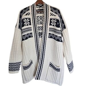 Maje Jacquard Heavy knihtted cardigan wool oversized white/black New. size 2